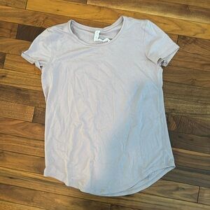 Lululemon size 4 short sleeve T-shirt